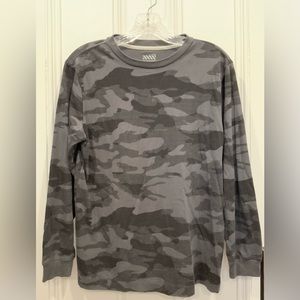 Old Navy Youth Camouflage Long Sleeve Thermal Shirt - Size XL